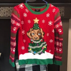Super cute Ugly Christmas sweater !!